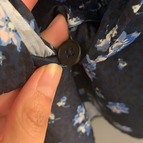 Free People Floral V-neck wrap Top XS - Picture 3 of 3